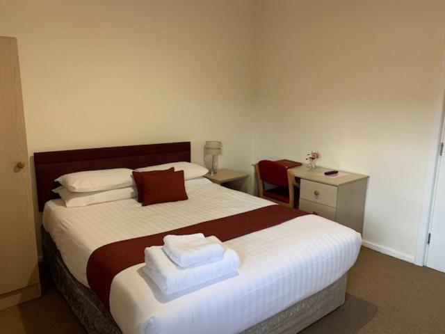 标准间, Hinsley Hall