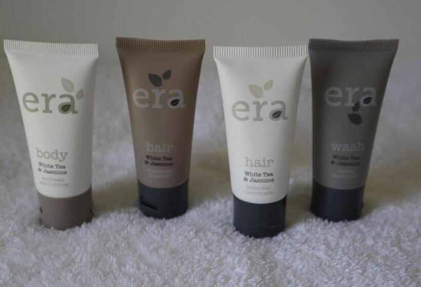 单人经济间, Hinsley Hall