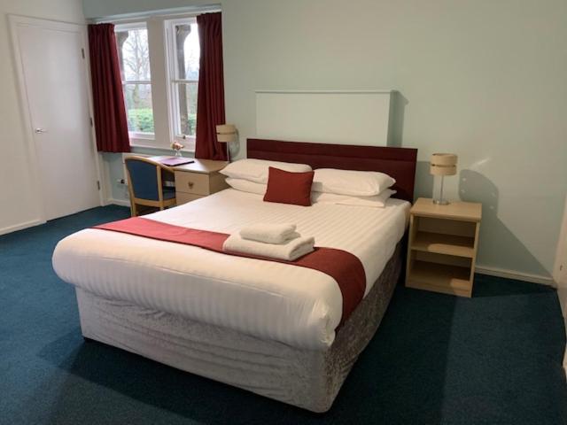 家庭间, Hinsley Hall