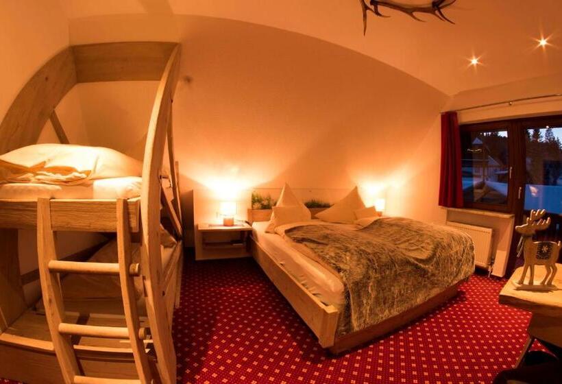 Quarto Quádruplo Familiar, & Restaurant Grüner Baum   Die Grüne Oase Am Feldberg