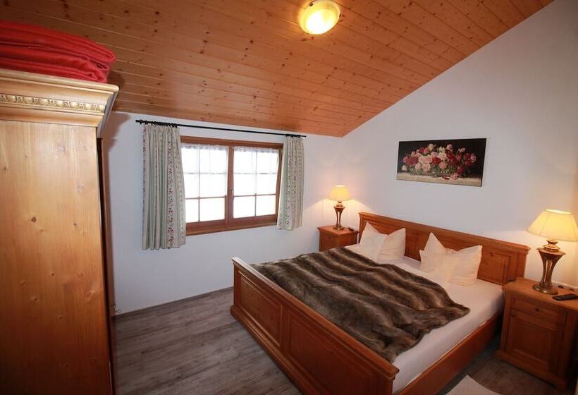 Apartamento 2 Dormitórios, & Restaurant Grüner Baum   Die Grüne Oase Am Feldberg