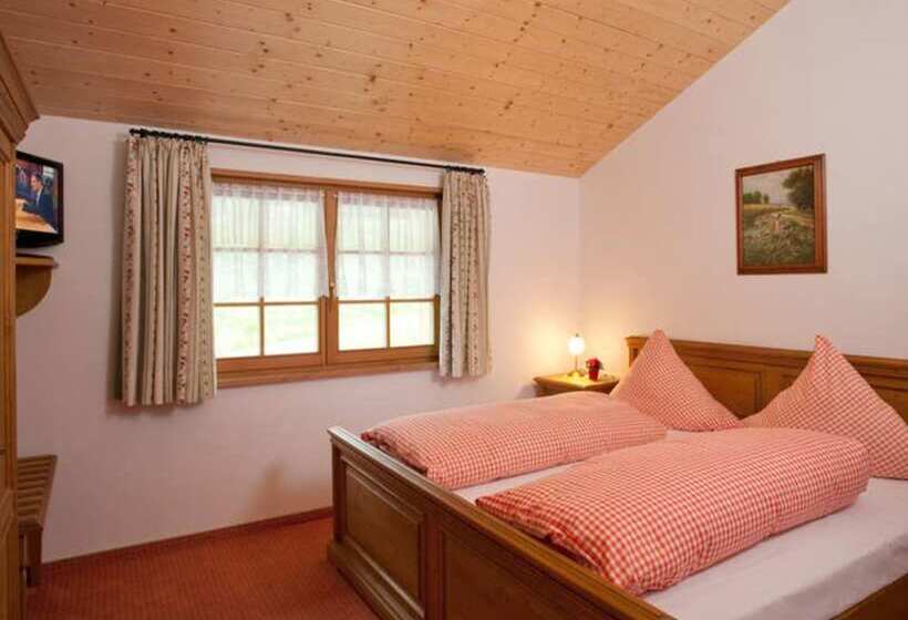 Apartamento 2 Dormitórios, & Restaurant Grüner Baum   Die Grüne Oase Am Feldberg