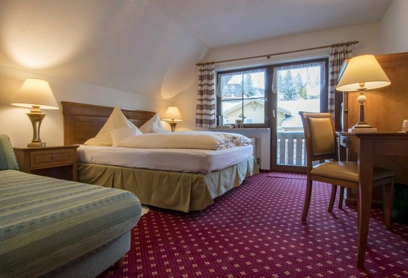 Quarto Estandar com Sacada, & Restaurant Grüner Baum   Die Grüne Oase Am Feldberg