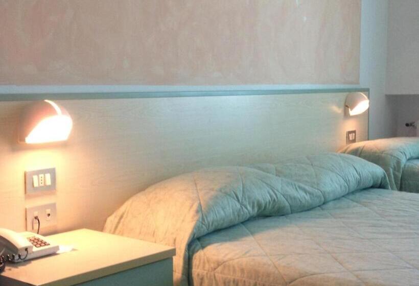 스탠다드 트리플 룸, Rivamare