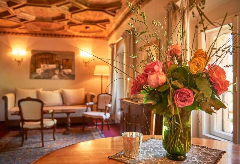 סוויטת ג'וניור, Schloss Englar