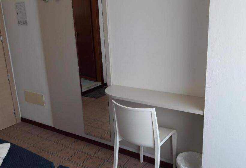 غرفة إقتصادية, B&b   Meuble    Hotel  Cordiale