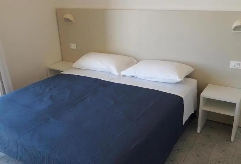 スタンダードトリプルルーム, B&b   Meuble    Hotel  Cordiale