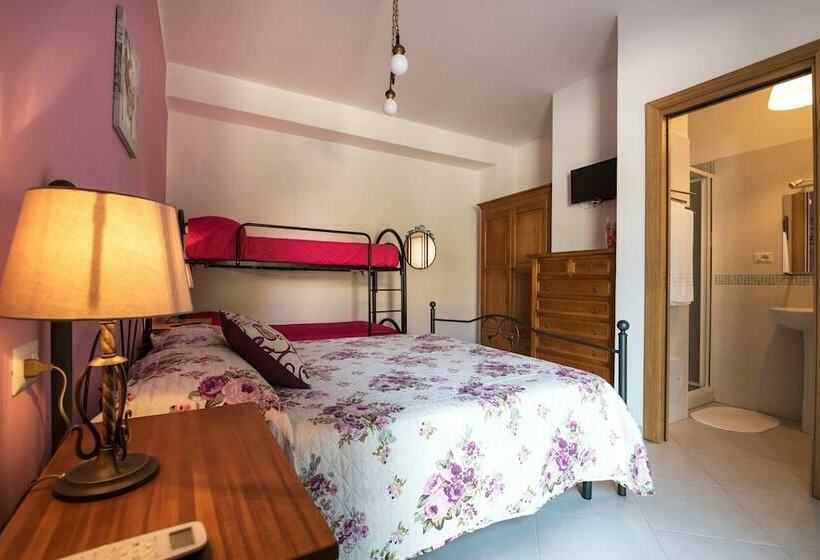 غرفة كلاسيكية رباعية, B&b Country House Il Grappolo