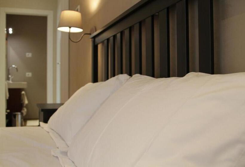 اتاق استاندارد, B&b I Propilei Di San Girolamo