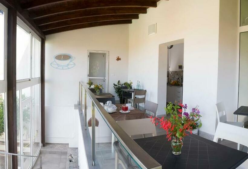 スタンダードルーム, La Rocca Scavata