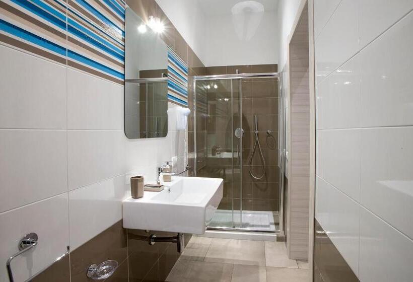 スタンダードルーム, La Rocca Scavata