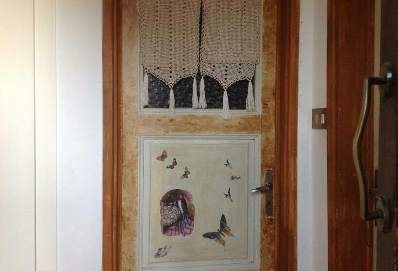 标准单人间, La Vecchia Quercia