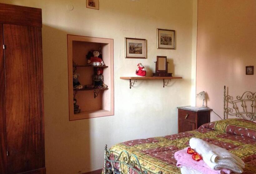 家庭间, La Vecchia Quercia