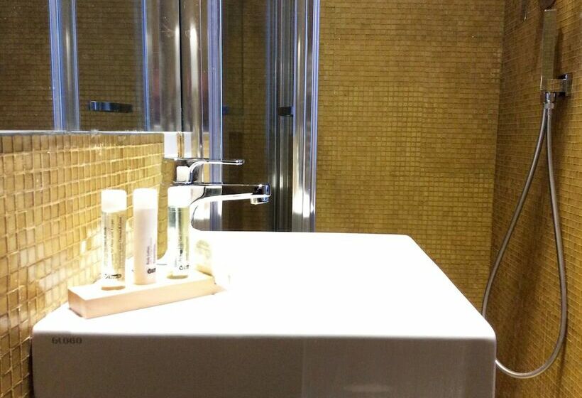 اتاق استاندارد, Maison Fleurie