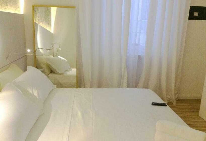 اتاق اکونومی, Maison Fleurie