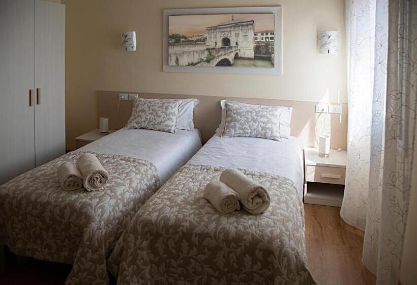 اتاق لوکس, Treviso Rooms