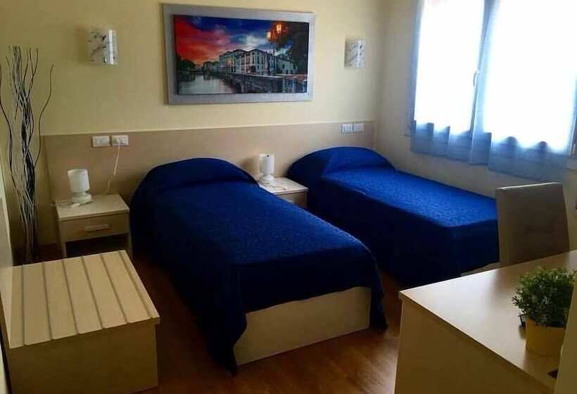 اتاق لوکس, Treviso Rooms