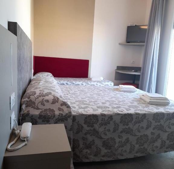 Quarto Familiar Superior, 2000