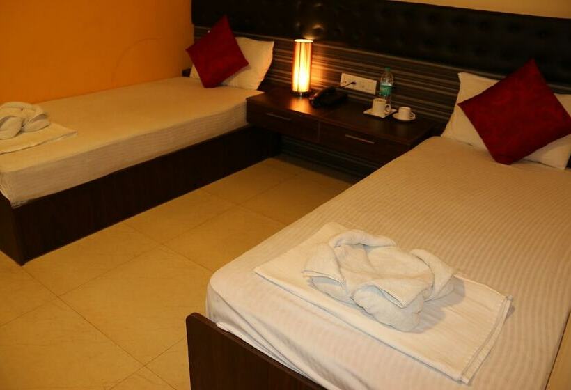 Номер Deluxe, Bashyam Park