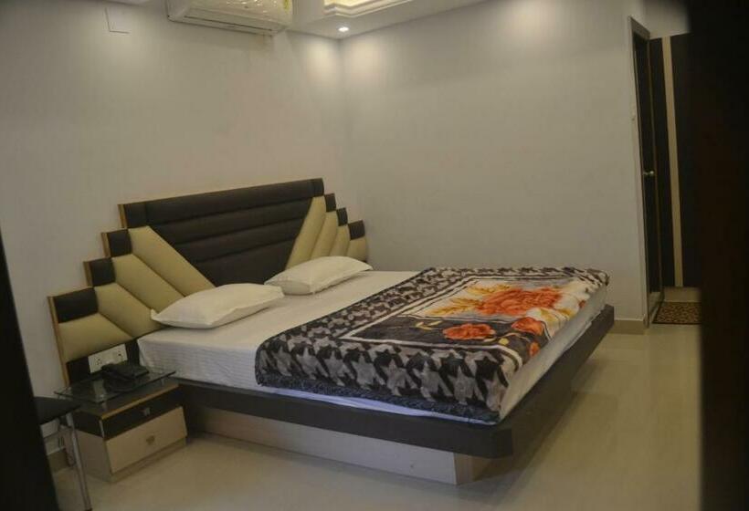 Deluxe Rum, S G International