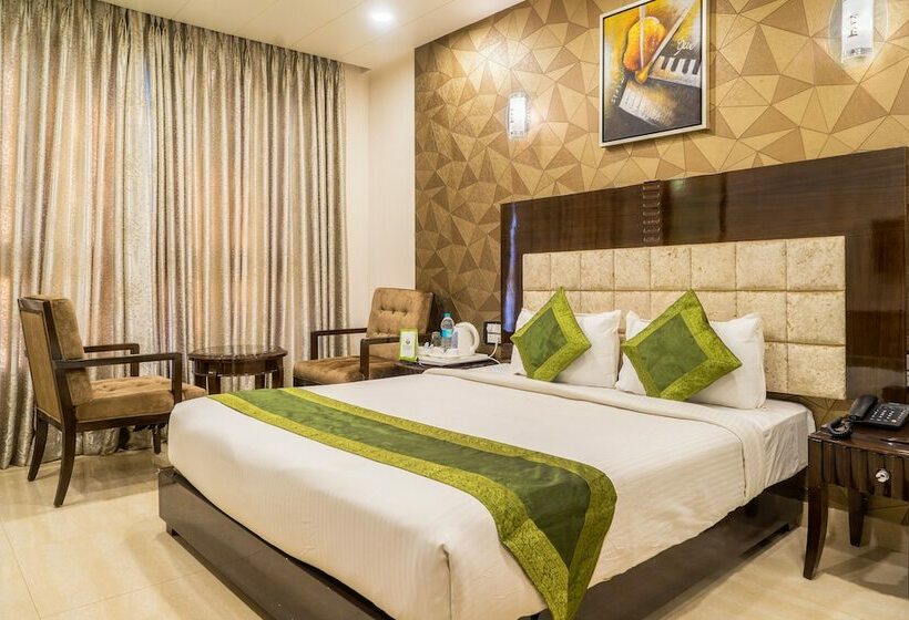 Номер Deluxe, Treebo Residency