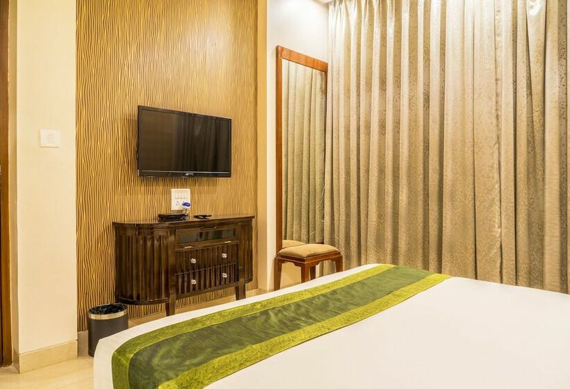 Номер Стандарт, Treebo Residency