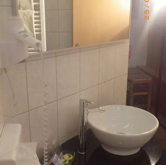 スイート, Landhotel Garni Knittelsheimer Mühle