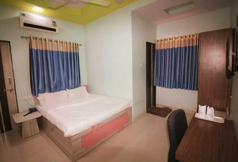 Chambre Deluxe, Somnath Sagar