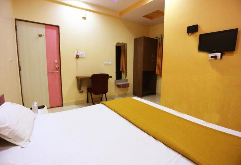 Chambre Standard, Somnath Sagar