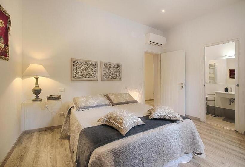 Номер Deluxe, Siena Vip B&b