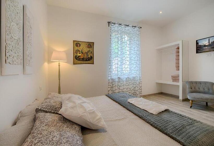 اتاق لوکس, Siena Vip B&b
