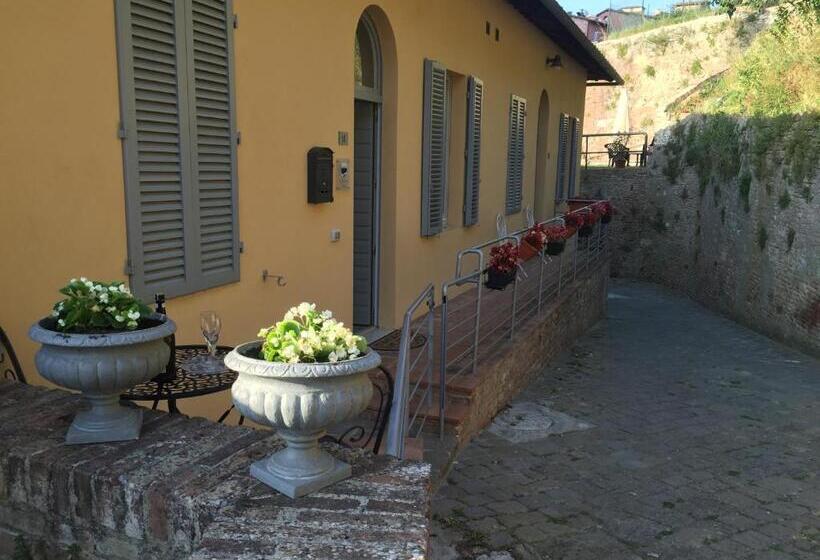Номер Стандарт, Siena Vip B&b