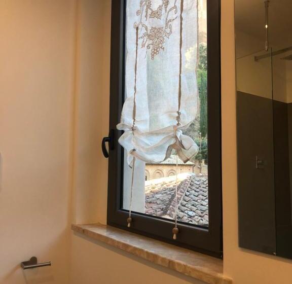 استودیو استاندارد با تخت کینگ, Siena Vip B&b