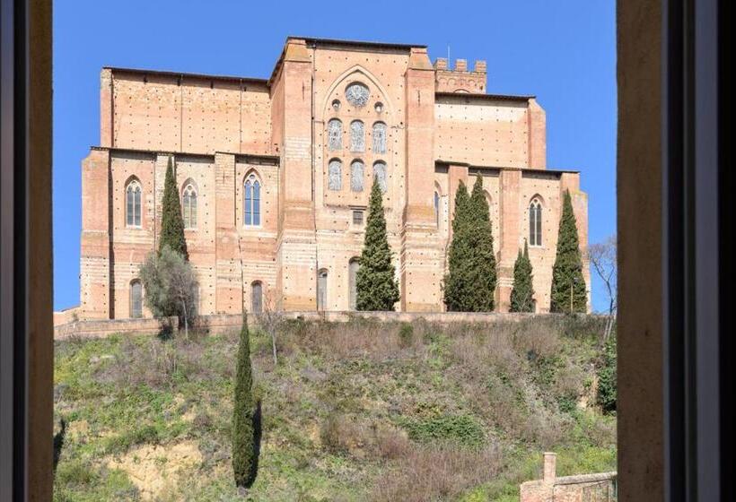 آپارتمان 2 خوابه, Siena Vip B&b