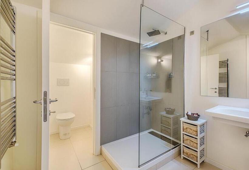 Апартаменты 2 Спальни, Siena Vip B&b