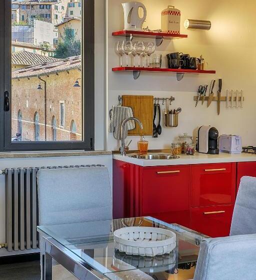 آپارتمان 2 خوابه, Siena Vip B&b