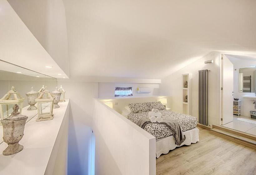 Апартаменты 2 Спальни, Siena Vip B&b