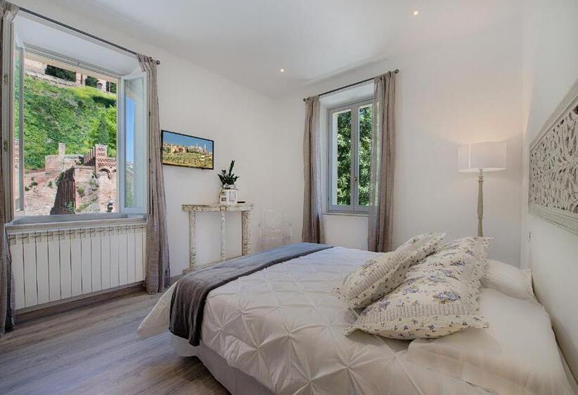 Полулюкс Повышенной Комфортности, Siena Vip B&b