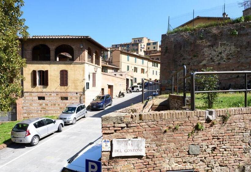 Полулюкс Повышенной Комфортности, Siena Vip B&b