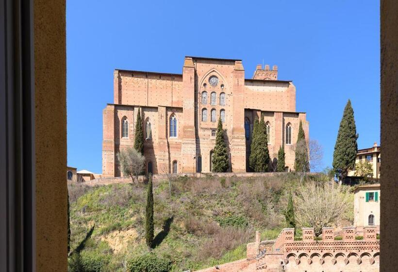 Полулюкс Повышенной Комфортности, Siena Vip B&b