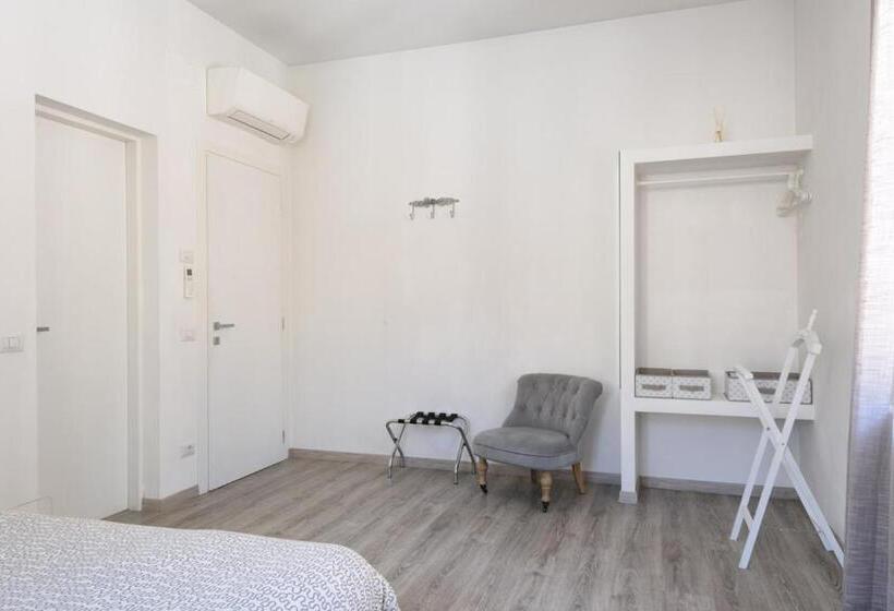 Полулюкс Повышенной Комфортности, Siena Vip B&b