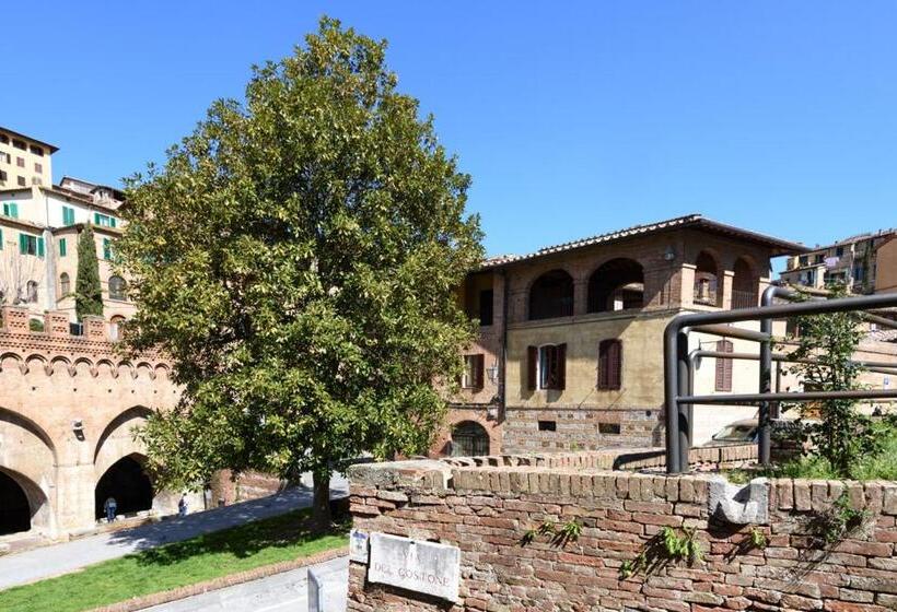 Полулюкс Вид на Сад, Siena Vip B&b