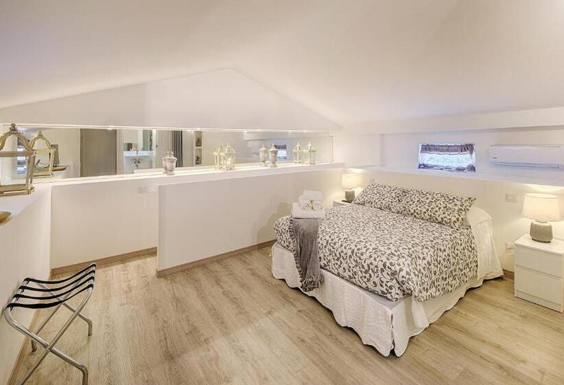 Апартаменты 2 Спальни, Siena Vip B&b