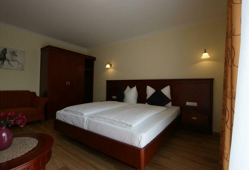 غرفة قياسية مزوَّدة بشُرفة, Waldcafé Hotel Restaurant