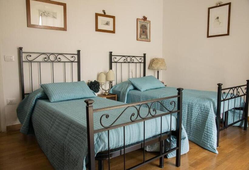 اتاق استاندارد با تراس, B&b Sei Cipressi