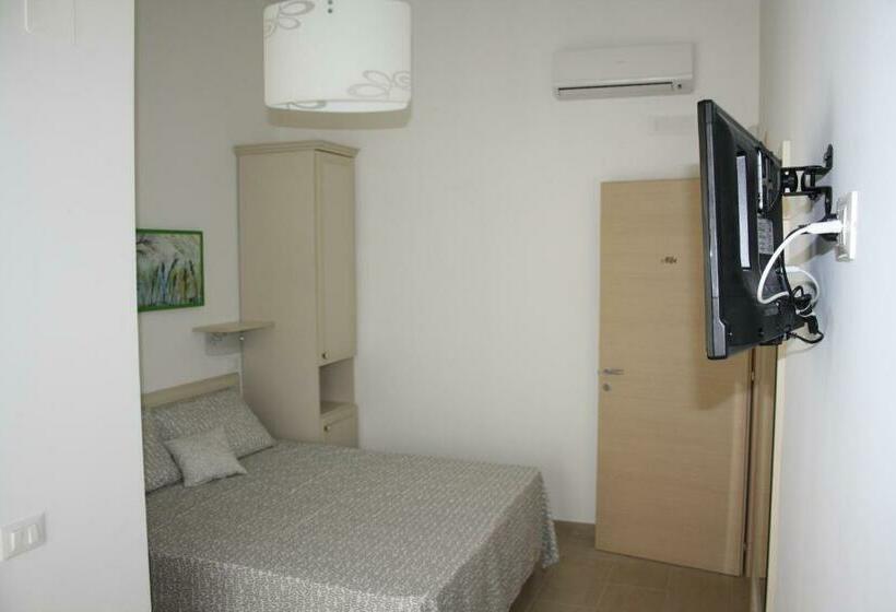 غرفة قياسية مزوَّدة بشُرفة, B&b Stelle Della Daunia