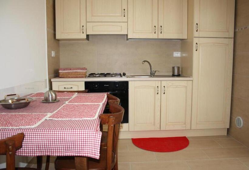 غرفة كومفورت ثلاثية, B&b Stelle Della Daunia