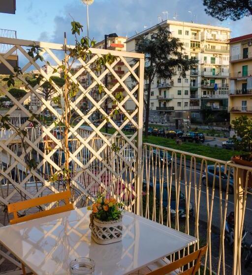 اتاق استاندارد با بالکن, Anthea