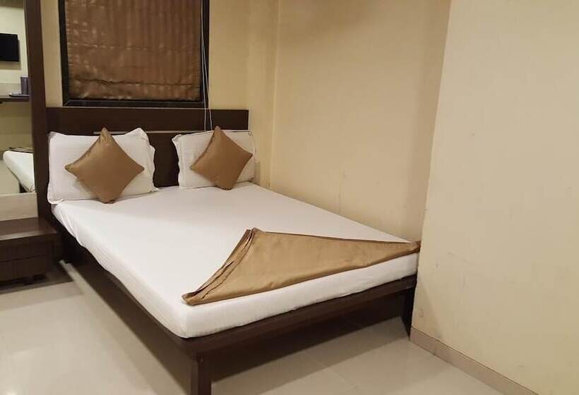 غرفة قياسية, Apex Regency