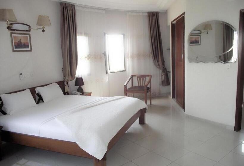 スイート, Ghis Palace